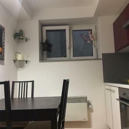 Apartment Red Square Любляна Екстериор снимка